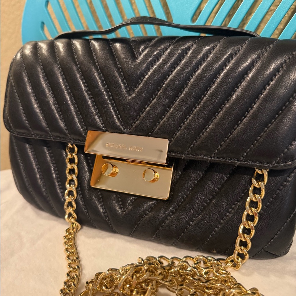Michael Kors- Chevron Crossbody Bag